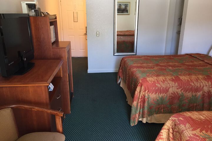 Room 37 of 66