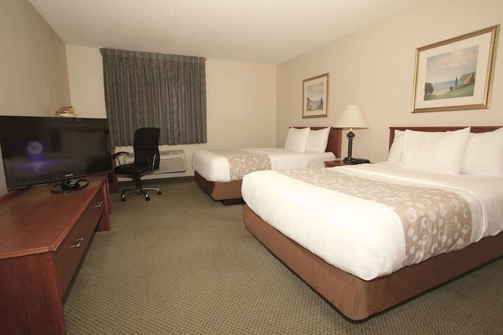 Room 16 of 38