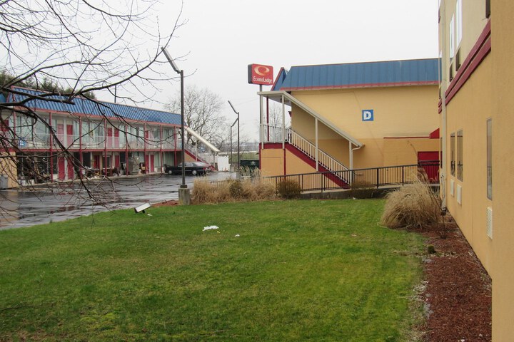 Property Grounds 78 of 78
