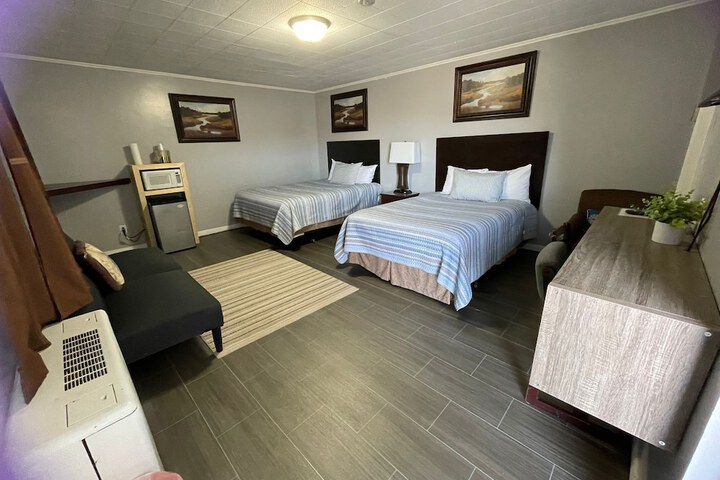 Room 17 of 73