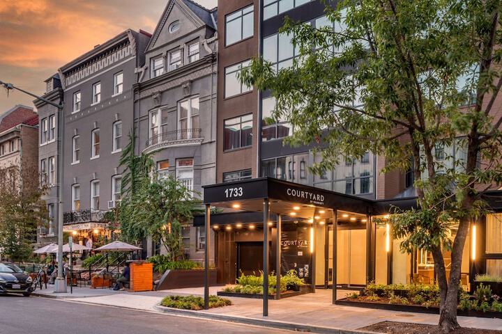 Hotel 4 of 57