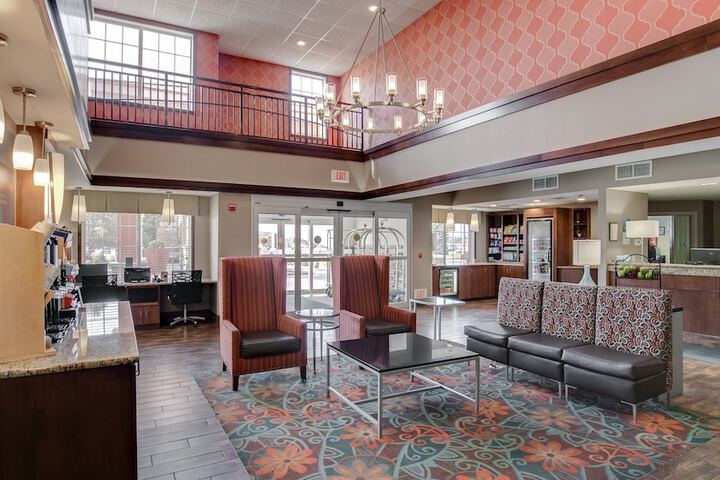 Holiday Inn Express Hotel & Suites St. Cloud by IHG