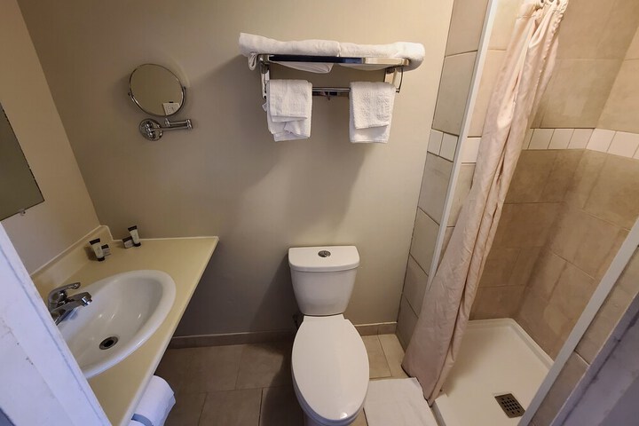 Room 14 of 29
