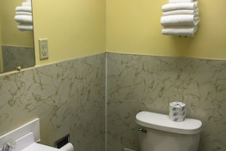 Economy Inn
