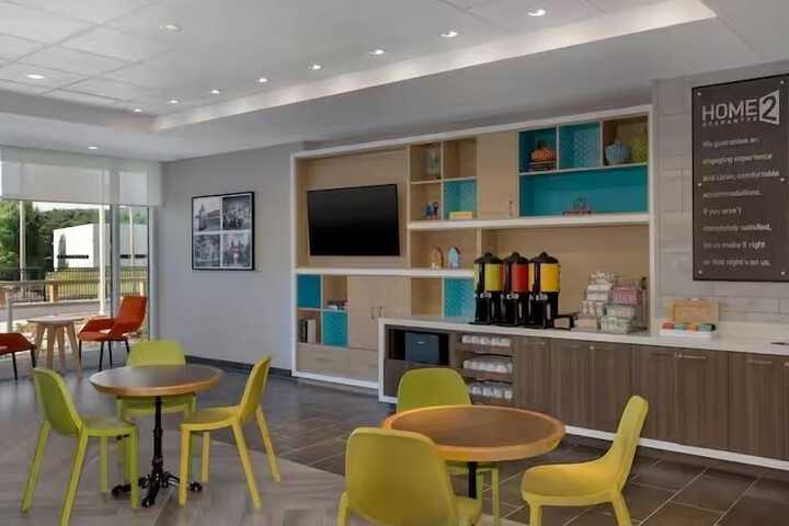 DoubleTree by Hilton Hotel Bristol Connecticut