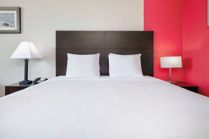 Ramada by Wyndham Diamondhead I-10 / Gulfport