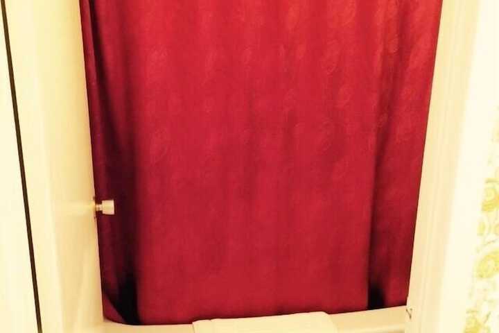 Room 18 of 43