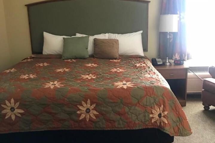 Randolph Inn and Suites