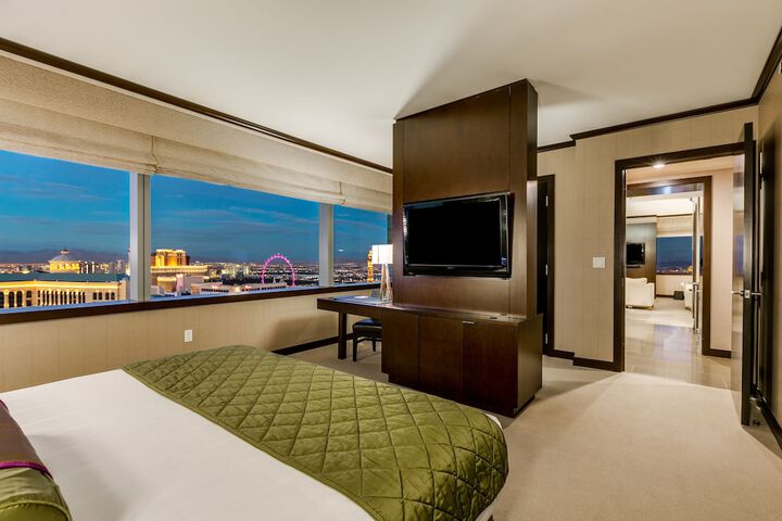 Room 74 of 122