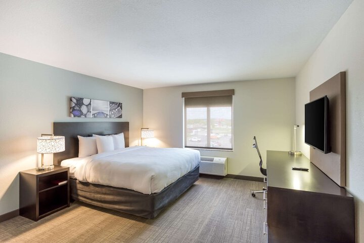 Room 21 of 33