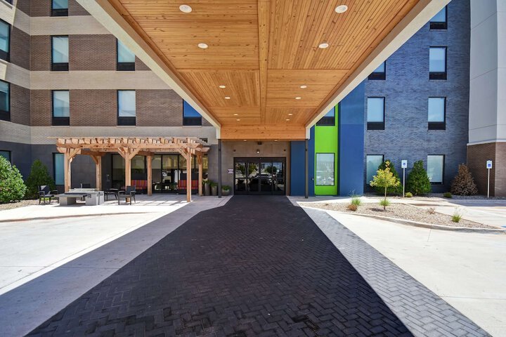 Hotel 4 of 41