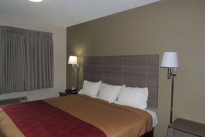 Room 19 of 38