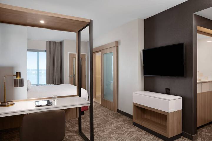Room 26 of 55