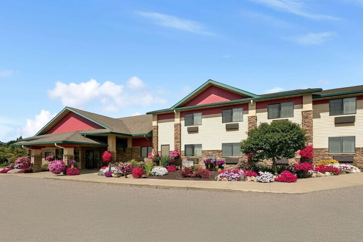 Hotel 2 of 41