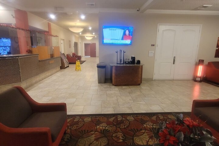 Hotel Interior 9 of 27