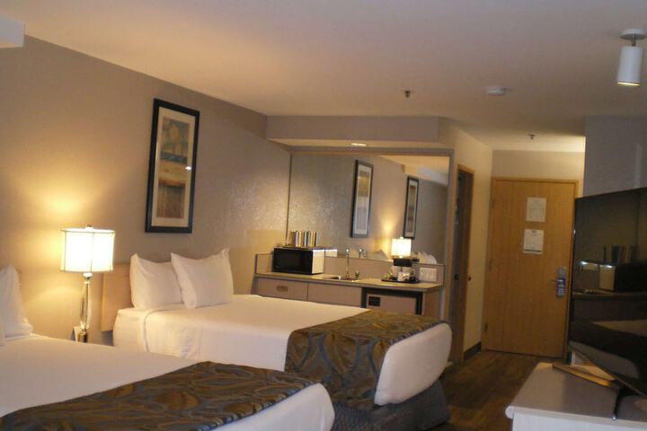 Room 14 of 23