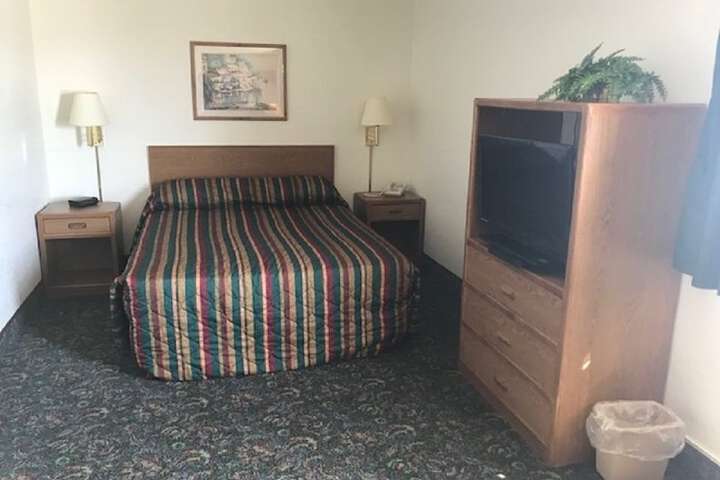 Room 19 of 42