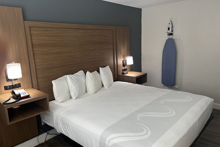 Room 14 of 24