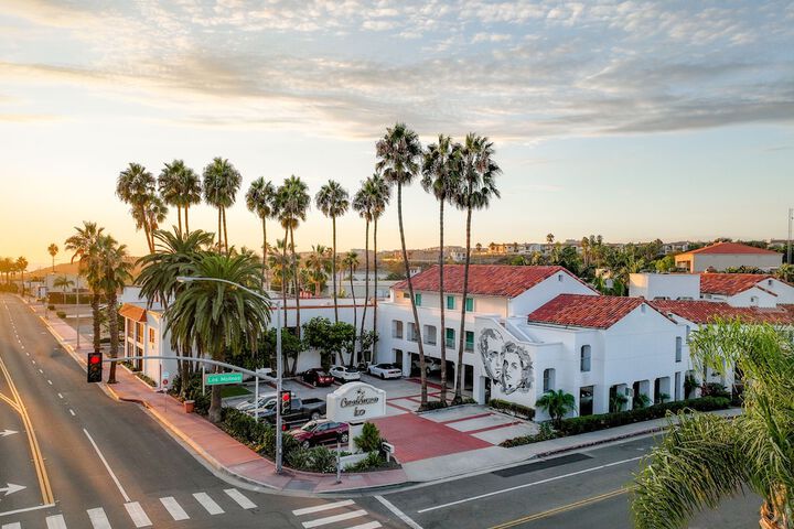 Casablanca Inn