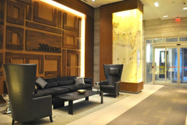 Livingsuites Toronto Front & John