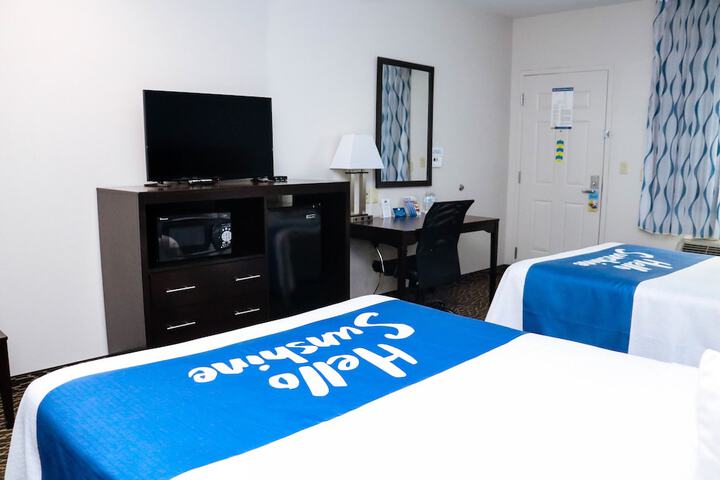 Room 11 of 22