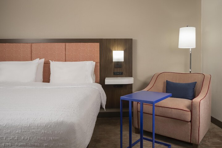 Hampton Inn & Suites Mansfield