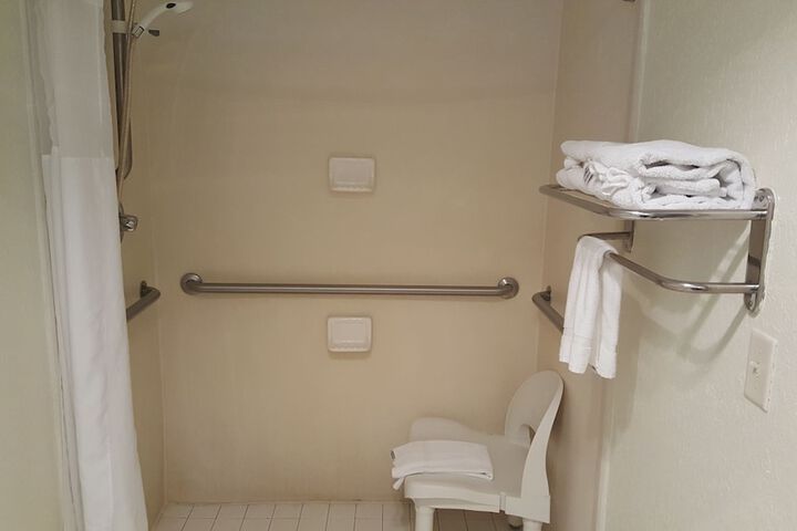 Room 19 of 44