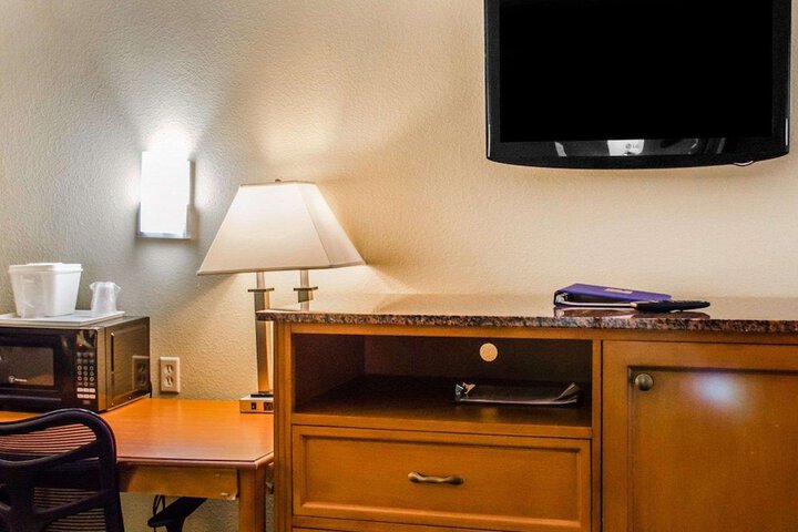 Room 22 of 42
