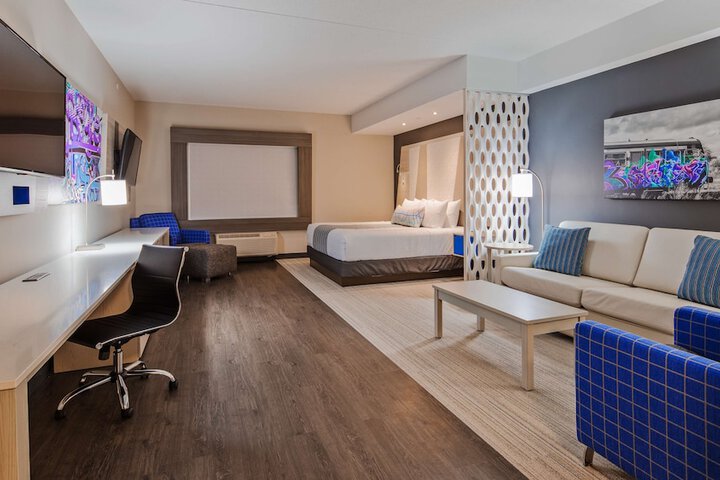 Room 18 of 57