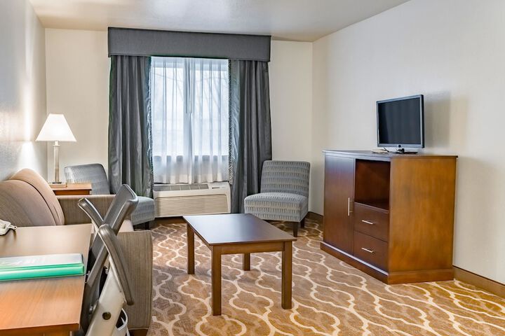 Room 15 of 33