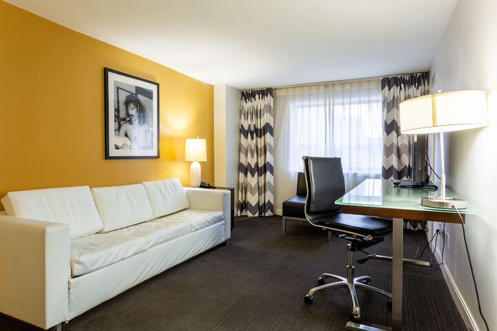 Room 16 of 69