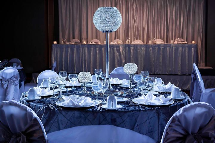 Ballroom/Hall 27 of 28