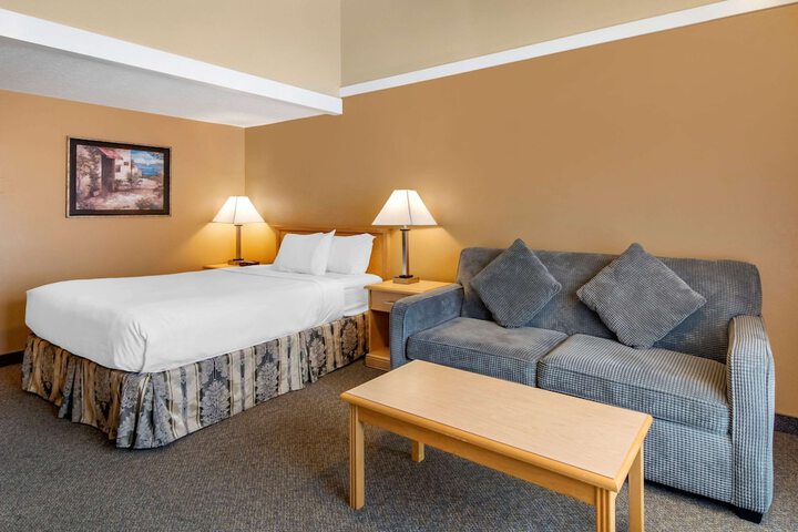 Room 15 of 66