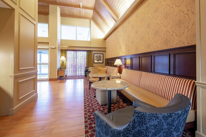 Hotel Interior 6 of 26