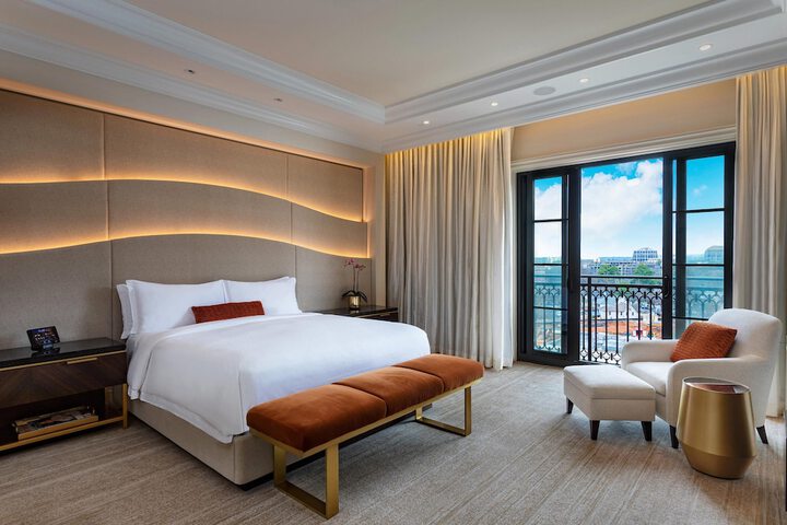 Room 60 of 115