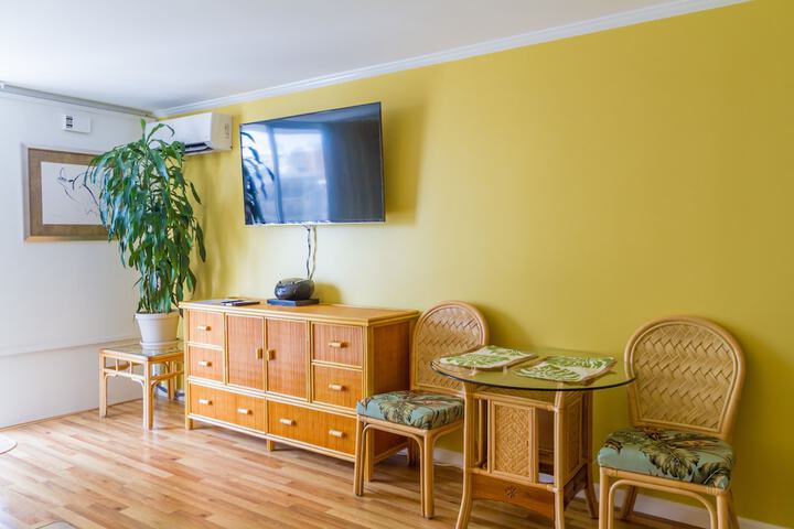 Room 106 of 329
