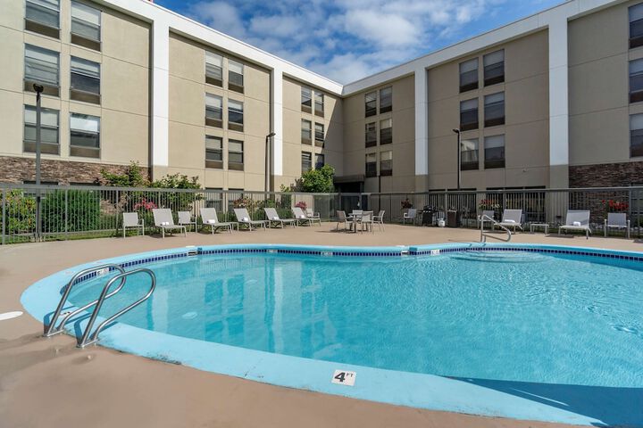 Pool 7 of 37