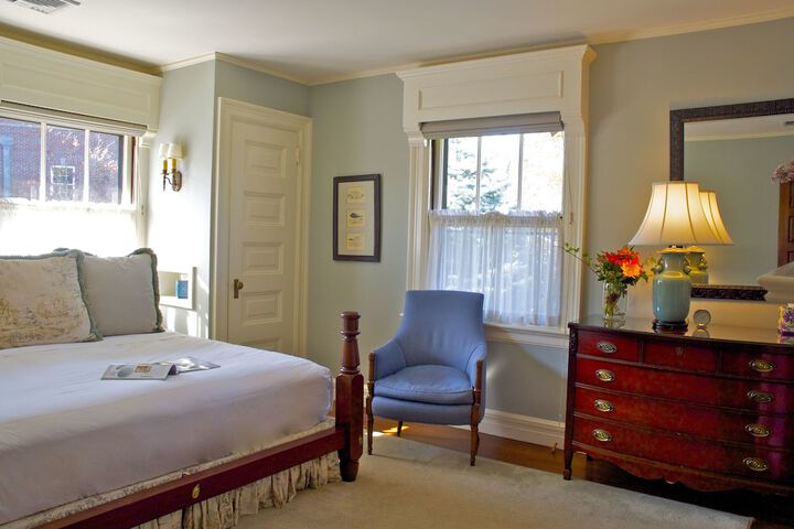 Room 10 of 31