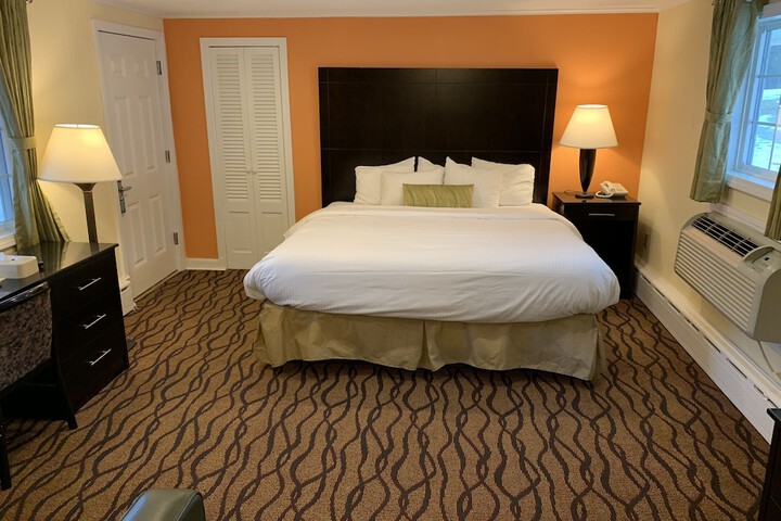 Four Winds Country Motel