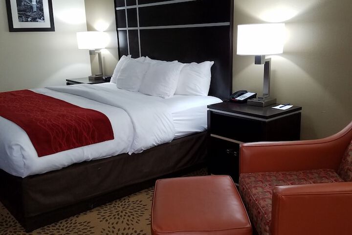 Room 25 of 71