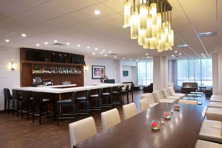 Embassy Suites by Hilton Detroit Livonia Novi
