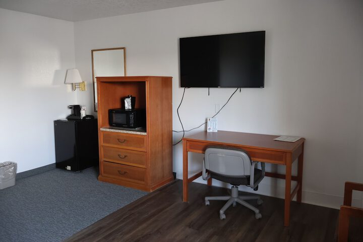 Room 19 of 47