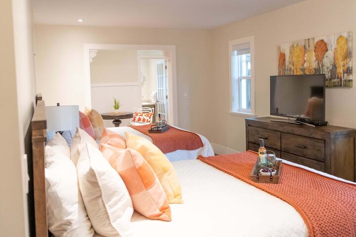 Room 11 of 29