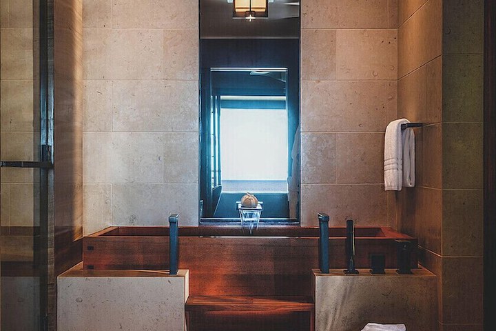 Four Seasons Resort Lanai