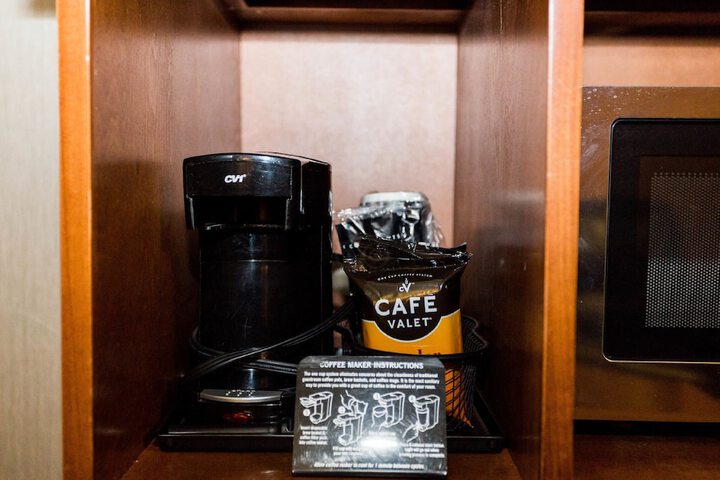 Canmore Inn & Suites