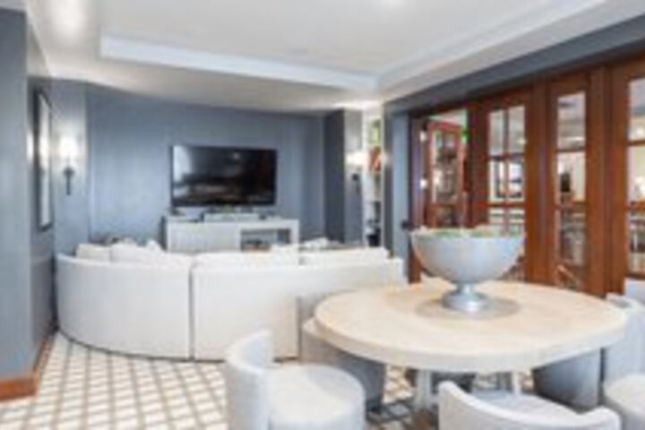 Hotel Interior 193 of 252
