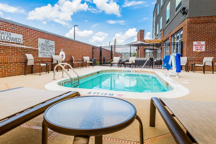 Pool 3 of 38
