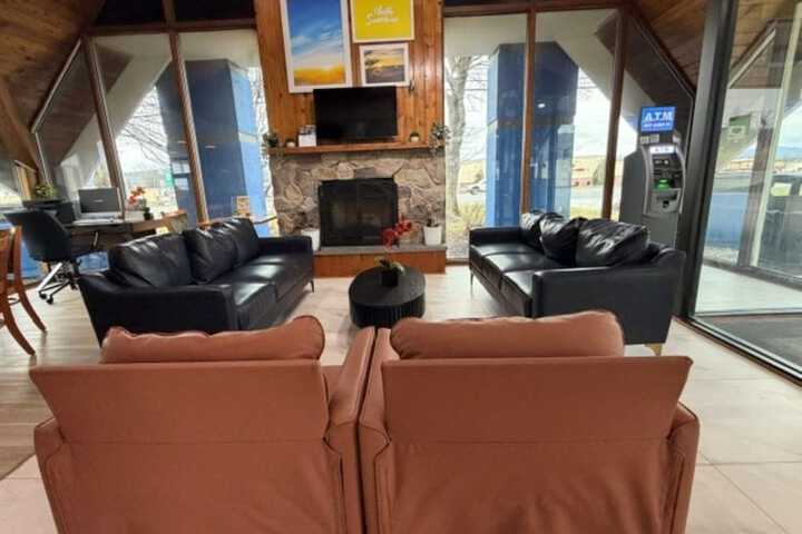 Days Inn by Wyndham Rutland / Killington Area