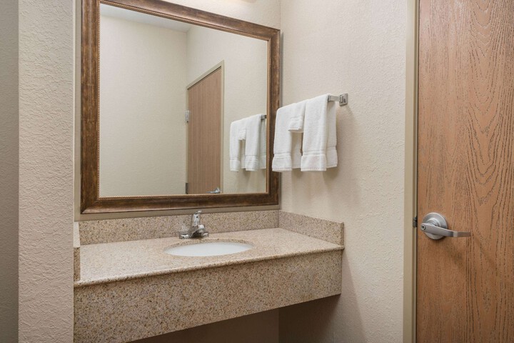 Room 15 of 54