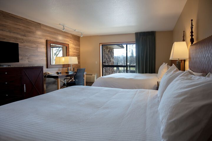 Riverside Inn